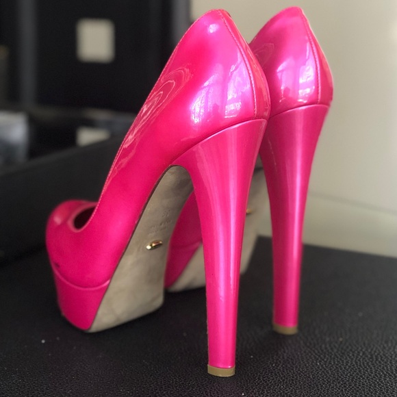 Sergio Rossi Shoes - Metallic Pink Sergio Rossi Patent Leather Pumps